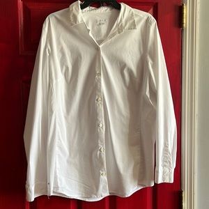 Essential J. Jill White Button Down - Size L 🤍👔